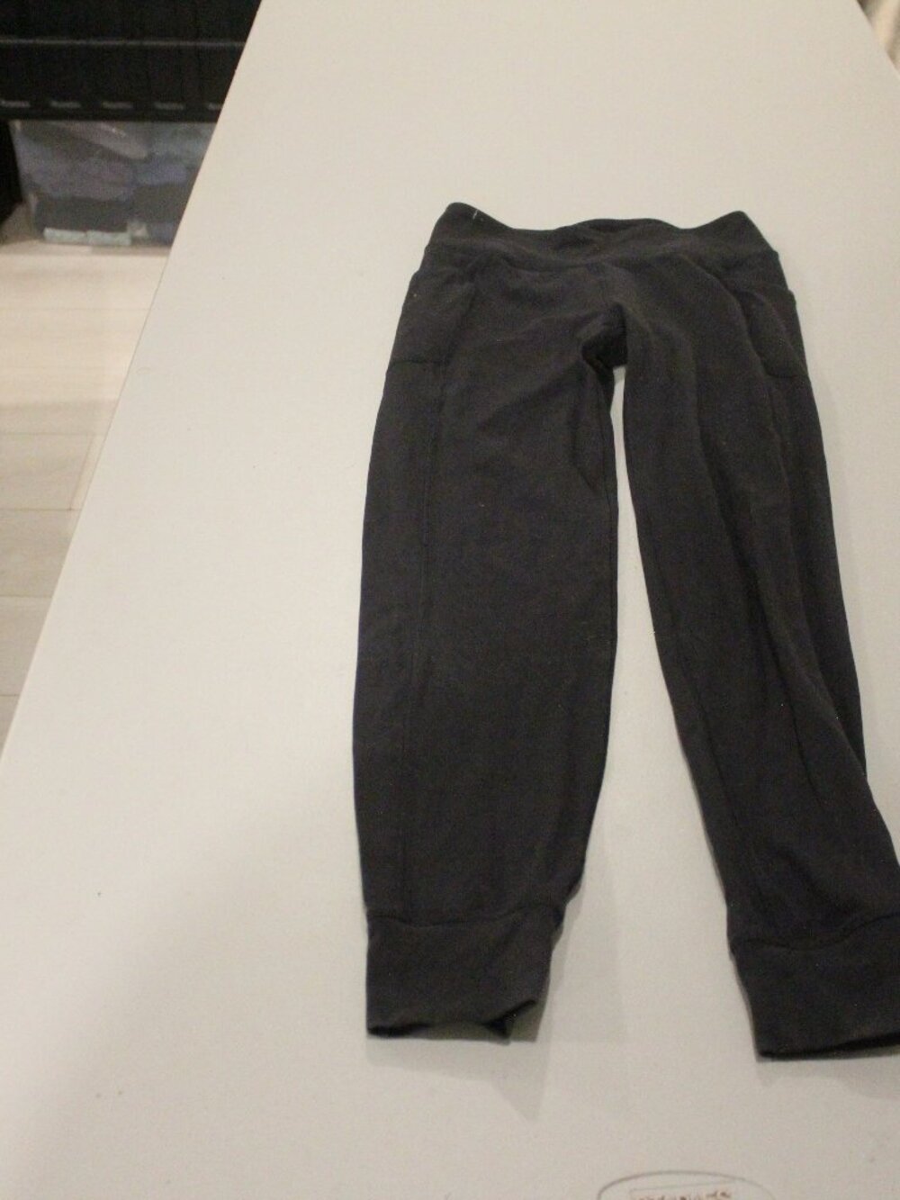 Black Ivivva Athletic Pants Size 10